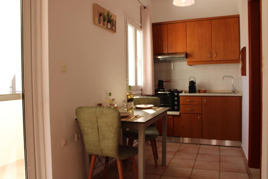 Kuchyň nebo kuchyňský kout v ubytování Elounda Square Home