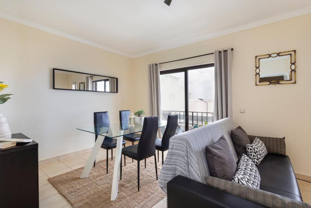 TAC - Sea Apartments 2D