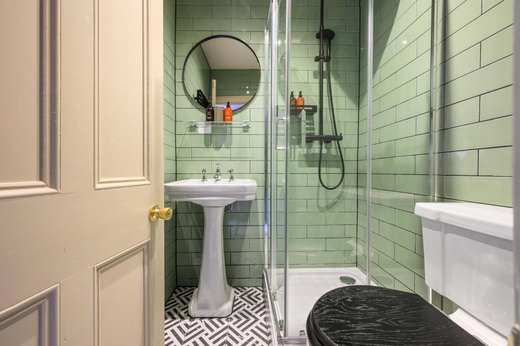 Clementine's Guest House - Resim 35