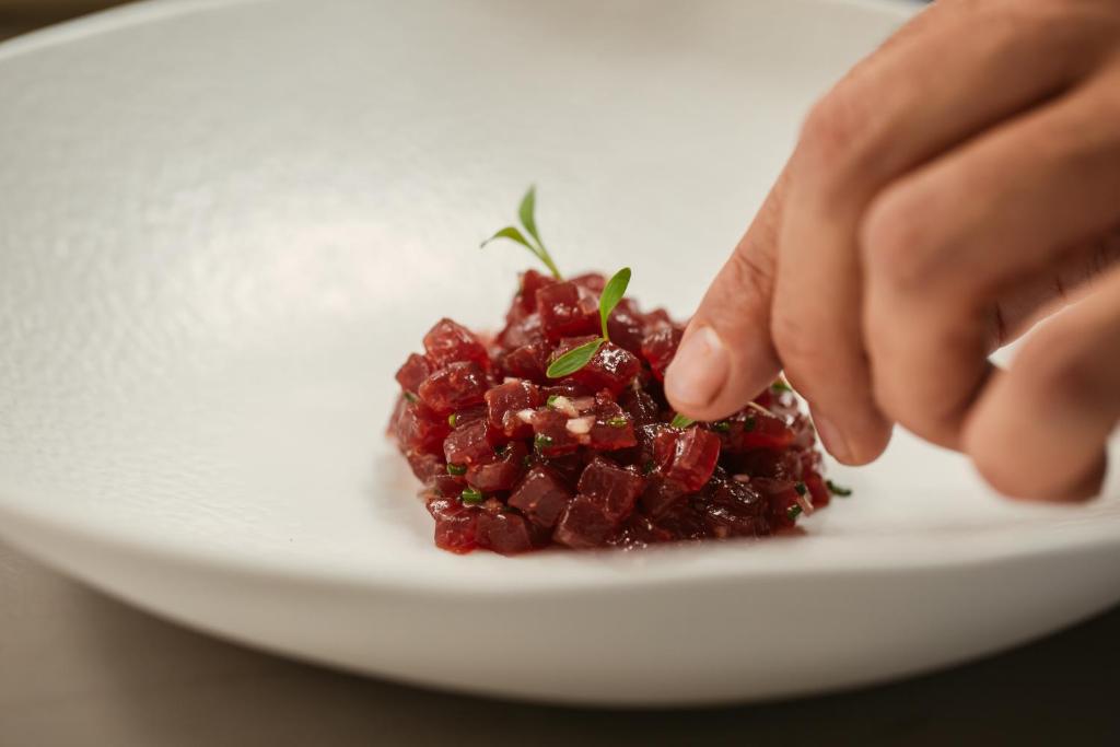ホテルの敷地内または近くでの食事または食べ物