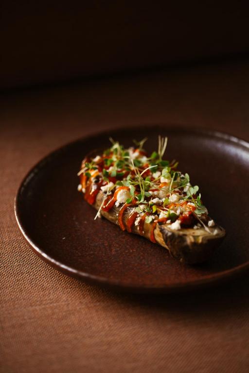 ホテルの敷地内または近くでの食事または食べ物