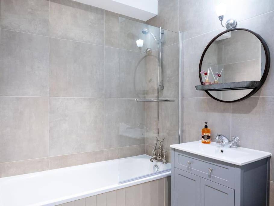 Gallery image of Quintessential Apartment, The Coach house in Blockley