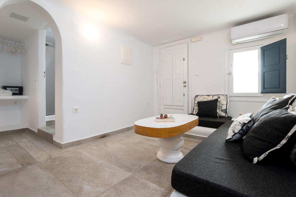 Amaze Suites - 13