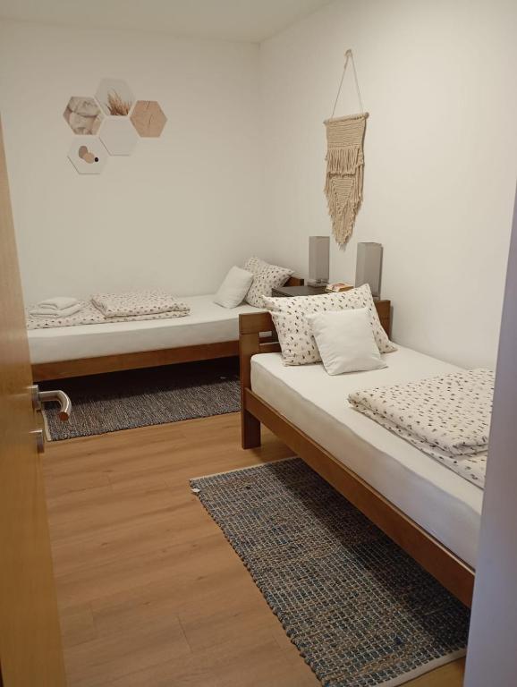 Apartman Zagreb , with balcony and FREE parking - 13