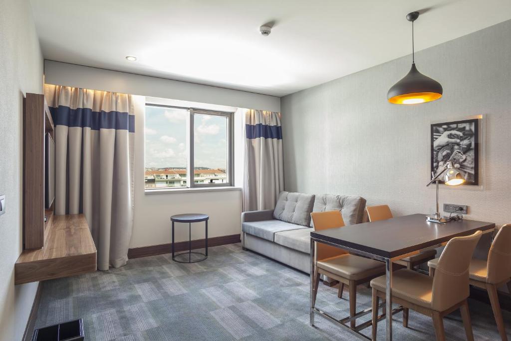 Bof Hotels Business - 8