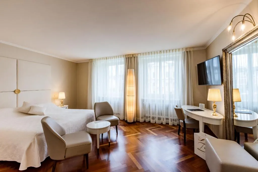 Superior Double Room with River View