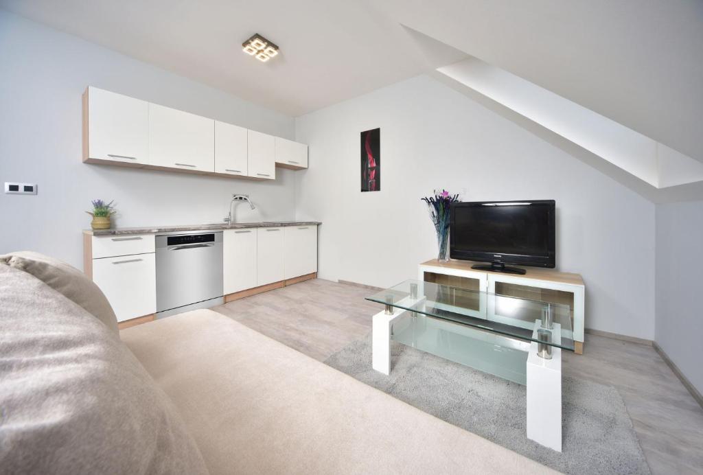 Vltava Design Apartments - 10