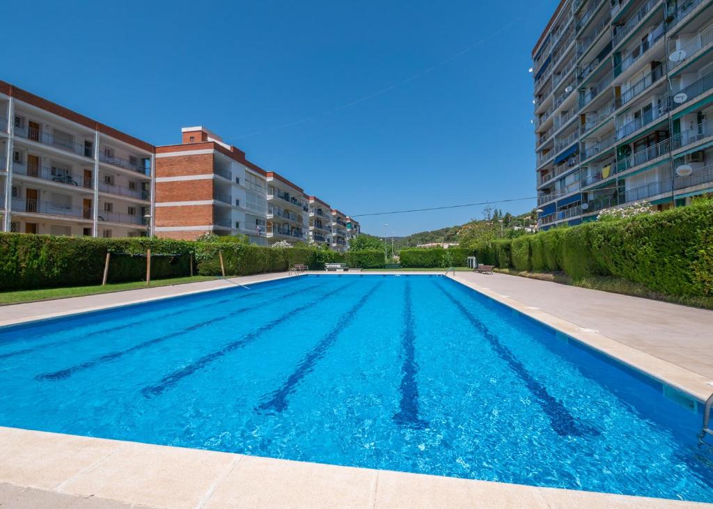 Bazén v ubytovaní HomeHolidaysRentals Vall III alebo v jeho blízkosti