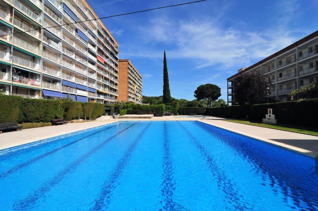Bazén v ubytovaní HomeHolidaysRentals Vall III alebo v jeho blízkosti