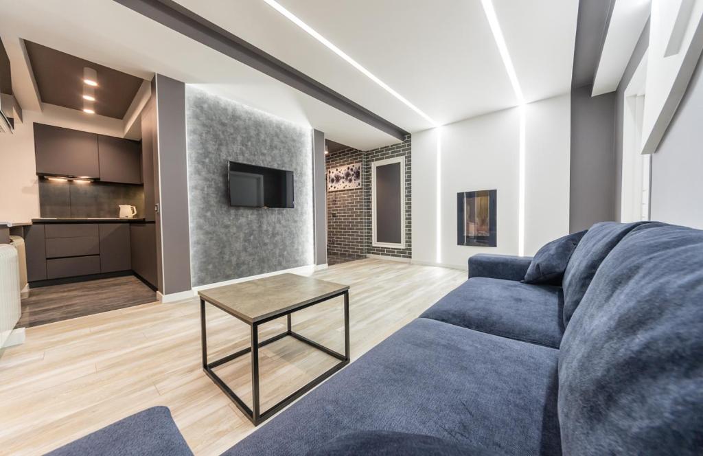 Luxrent Apartments on Lesi Ukrainki - Kiev - Deluxe One-Bedroom Apartment With Spa Bath - 14 L.Ukrainki Boulevard