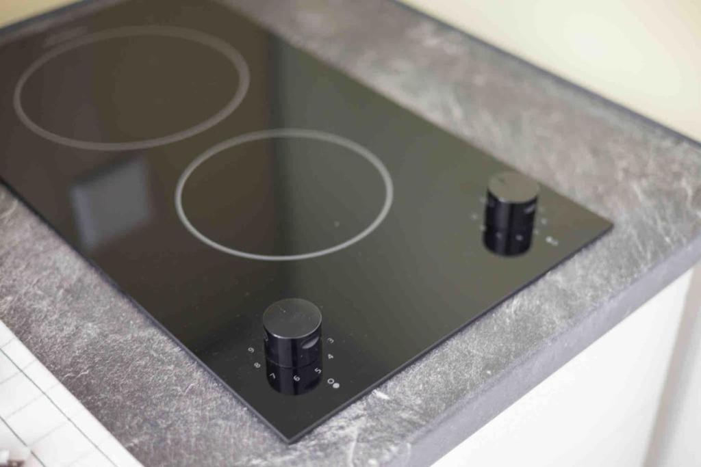 Urban Oasis with Queen Bed and View BE-33 - Resim 12