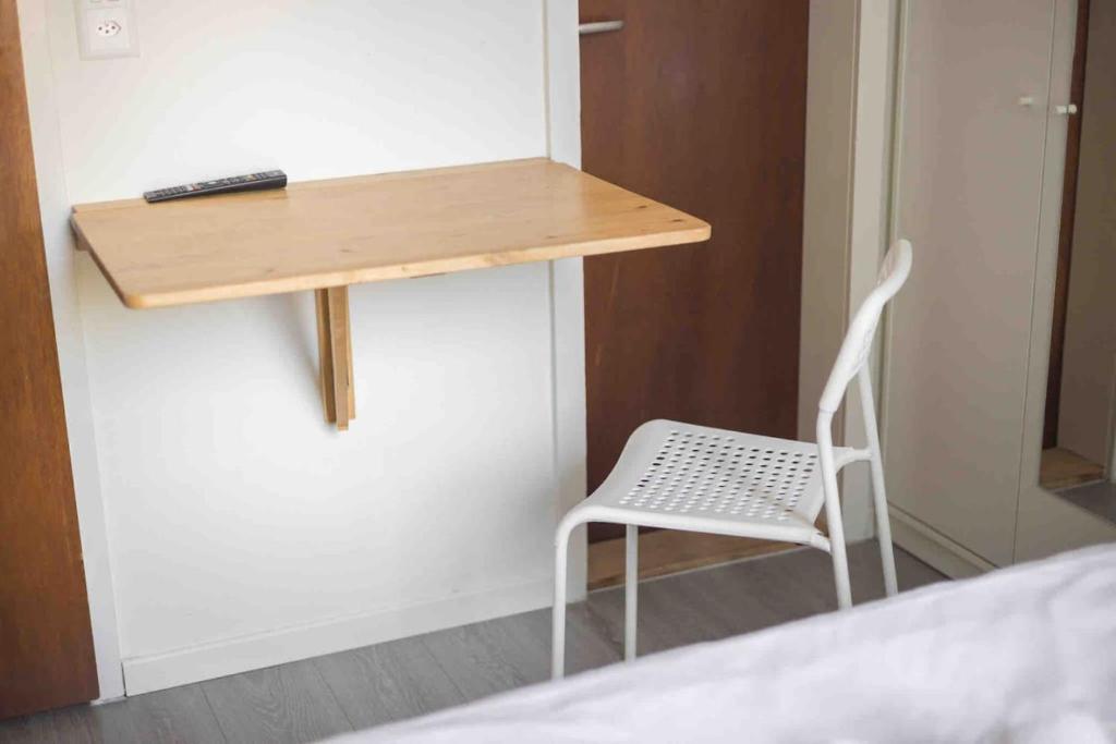 Urban Oasis with Queen Bed and View BE-12 - Resim 12