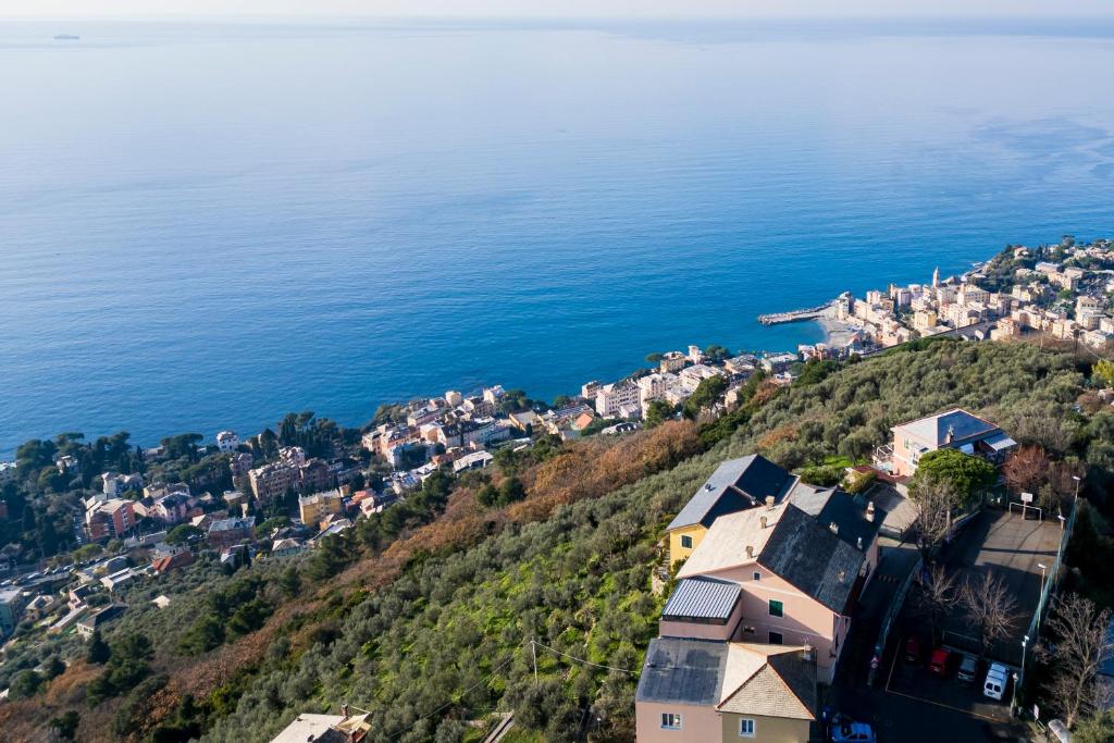 Apartment With Sea View, Private Garden, Bogliasco - Housity