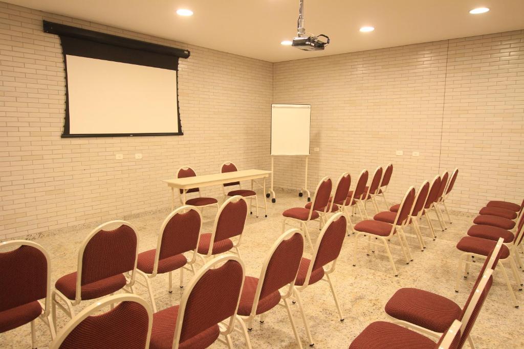  Hotel Confiance Centro Cívico