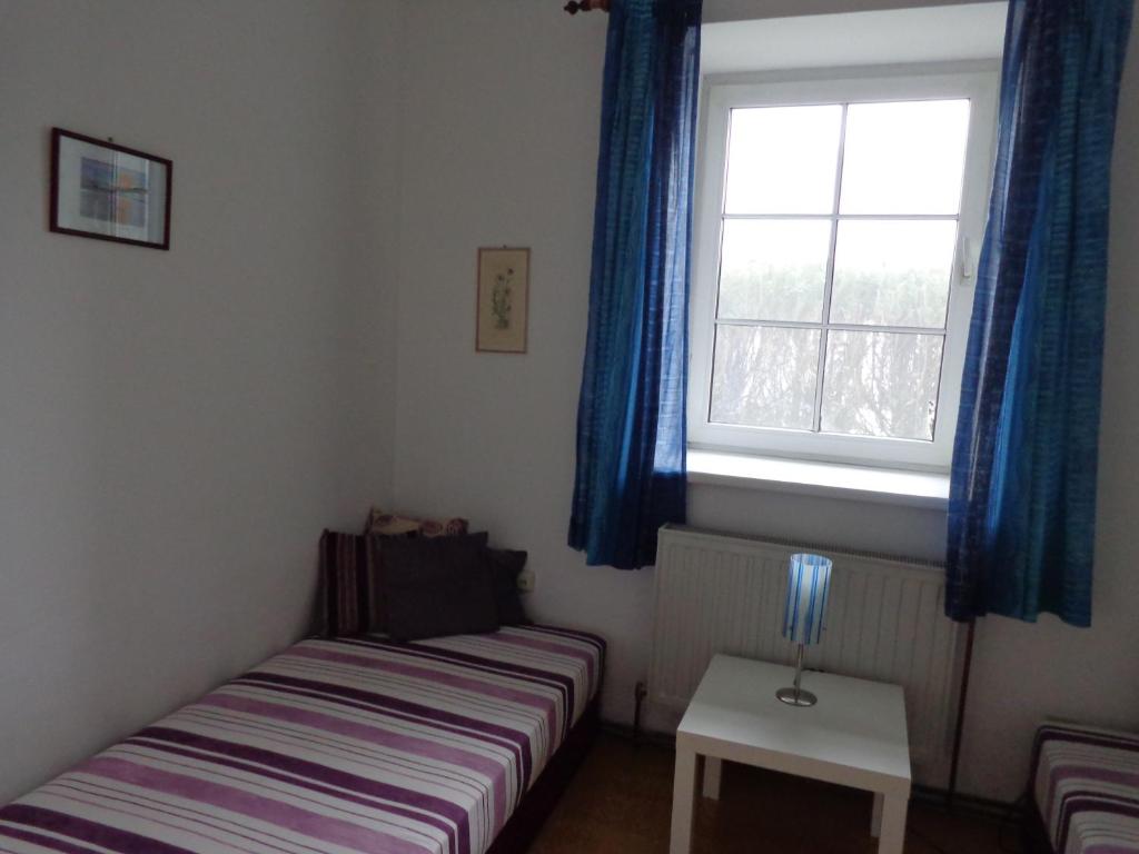 A bed or beds in a room at Seevilla Annenheim
