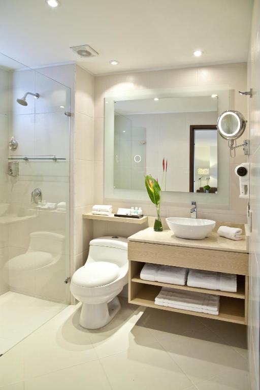 Koupelna v ubytování Hotel Rosales Plaza