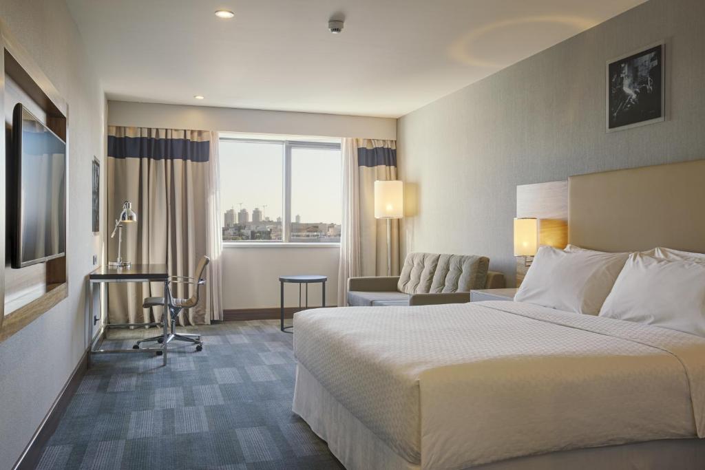 Bof Hotels Business - 1