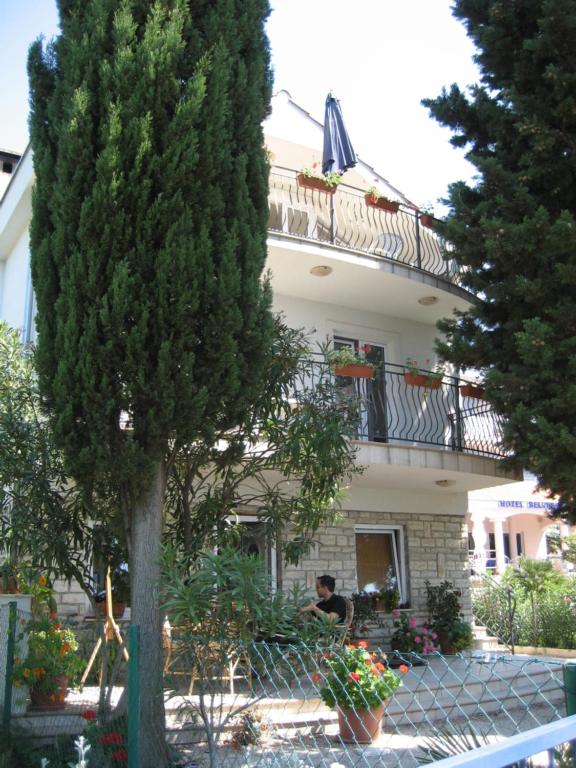 Budova, kde se apartmán nachází