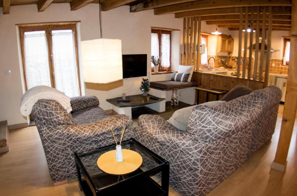 Fotografie z fotogalerie ubytování Casa Feliu v destinaci Isil
