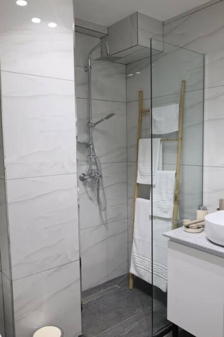 Hira City Center Apartment 2 - Imazhi 8