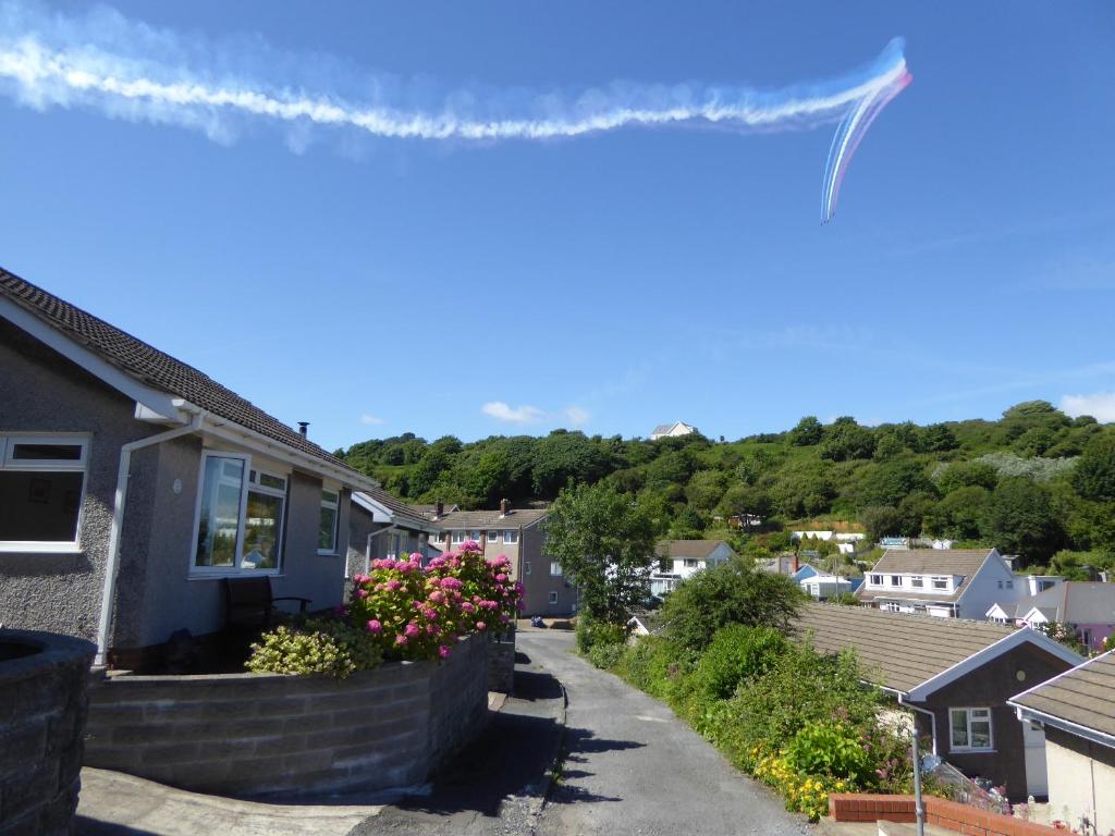 Sea view bungalow, The Mumbles (updated prices 2024)