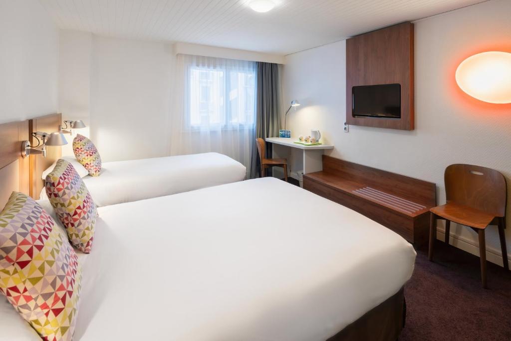 Campanile Annecy Centre - Gare - Standard Triple Room