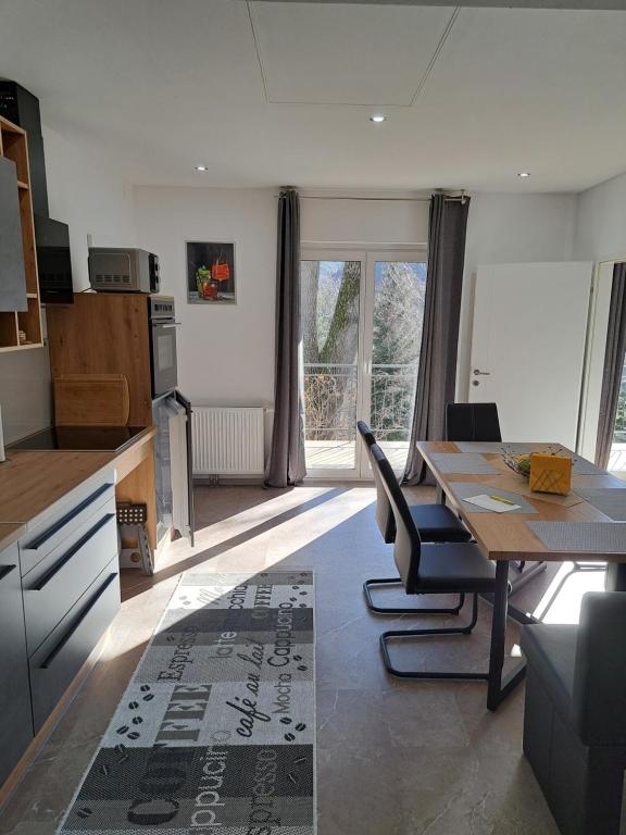 Kuchyň nebo kuchyňský kout v ubytování Ferienapartment "Zur Linde"