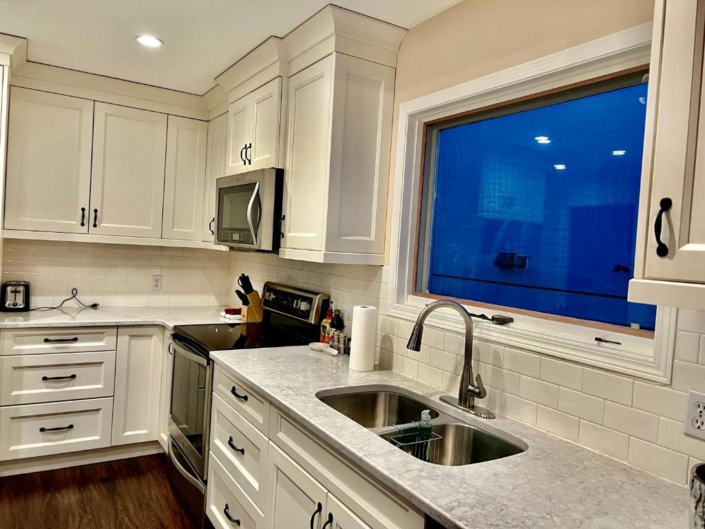 Cucina o angolo cottura di Crescent Heights Majesty