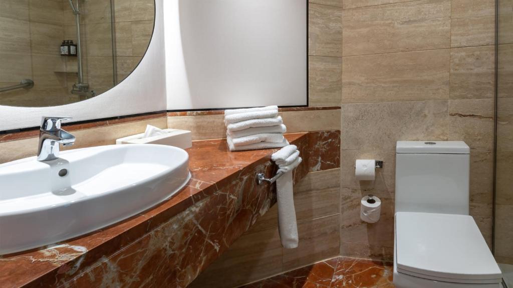 Koupelna v ubytování Crowne Plaza Santo Domingo by IHG