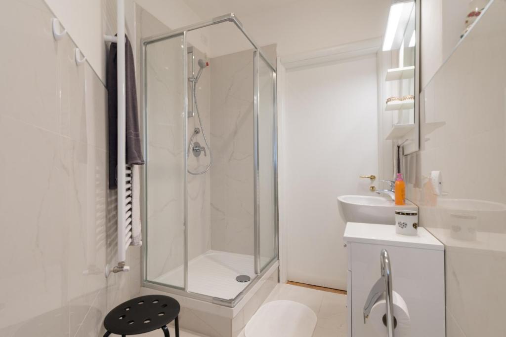 A bathroom at Leopolda Dream Home