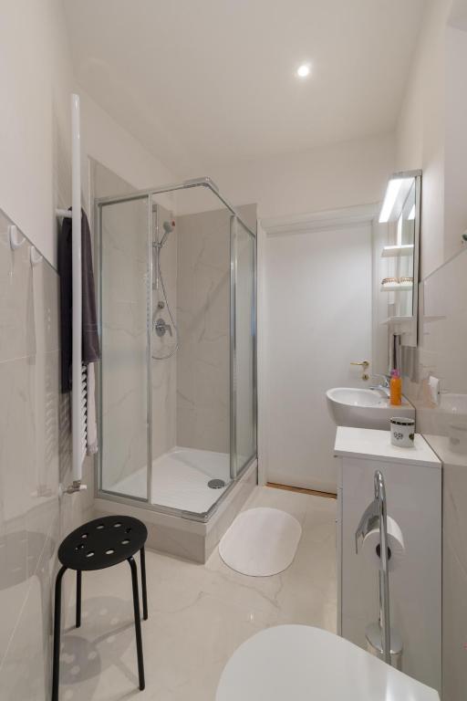 A bathroom at Leopolda Dream Home