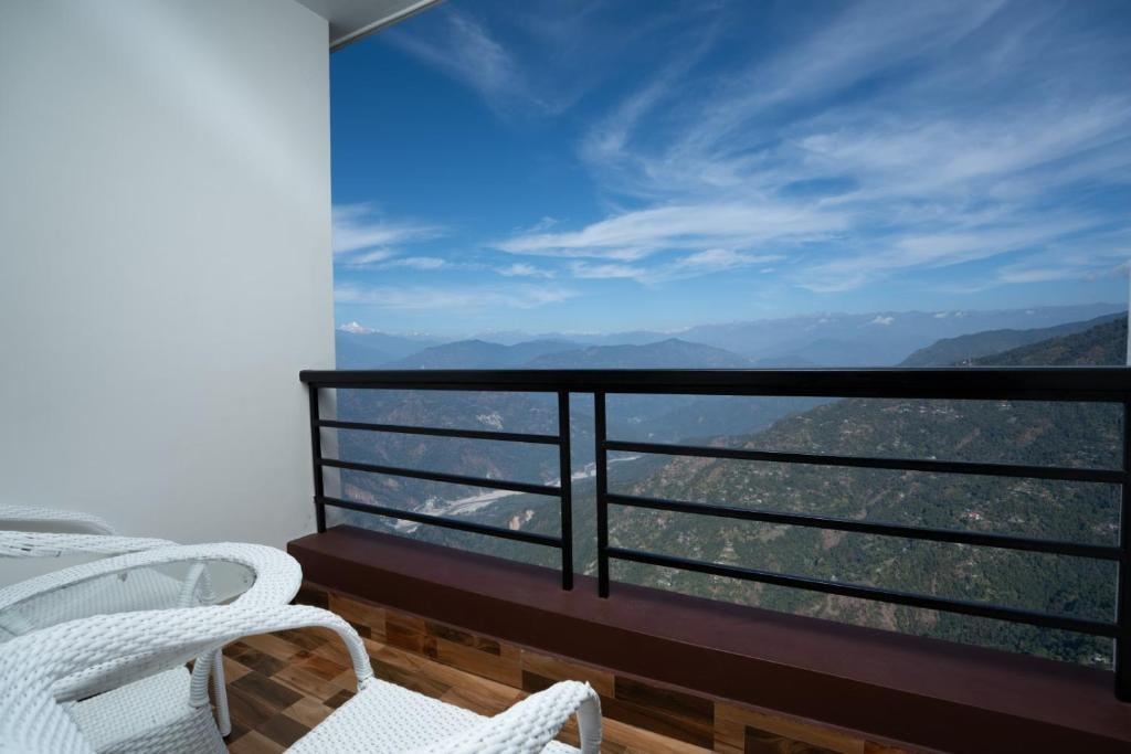 Nespecifikovaný výhled na hory nebo výhled na hory při pohledu z hotelu