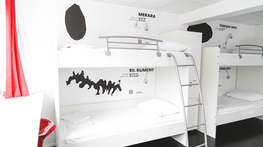 Postel nebo postele na pokoji v ubytování Design Hostel 101 Dalmatinac