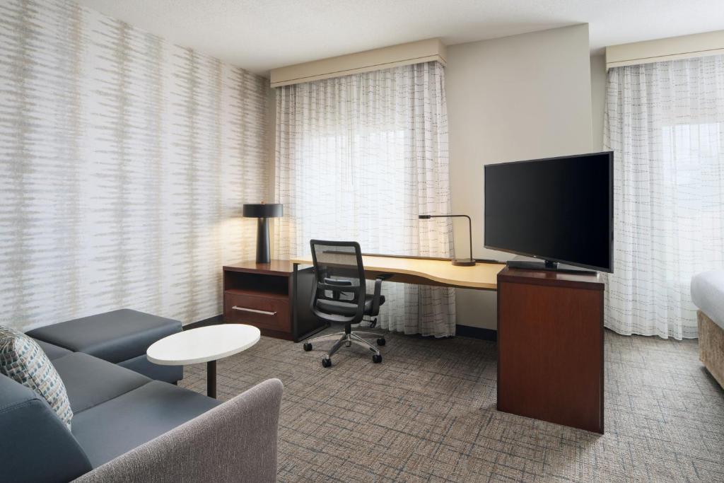 Residence Inn by Marriott Fort Myers at I-75 and Gulf Coast Town Center photo