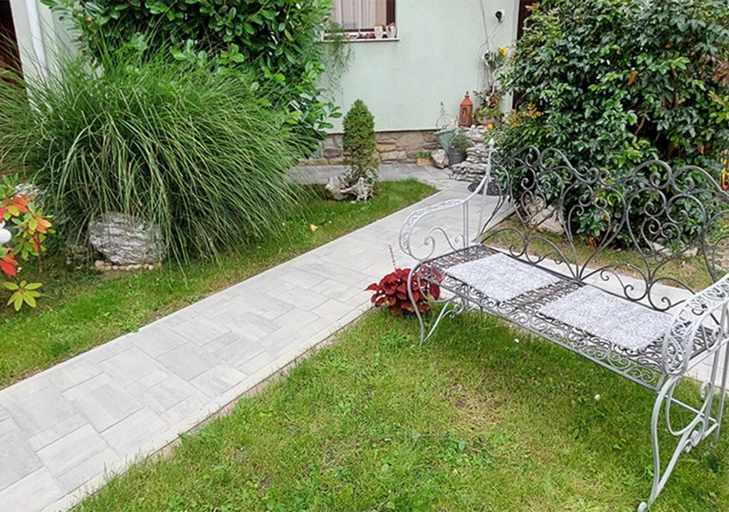 Vonkajšia záhrada v ubytovaní Rohonci Vendégház