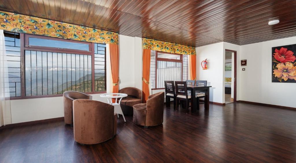 Posezení v ubytování Summit Sherpa Mountain Hotel & Spa