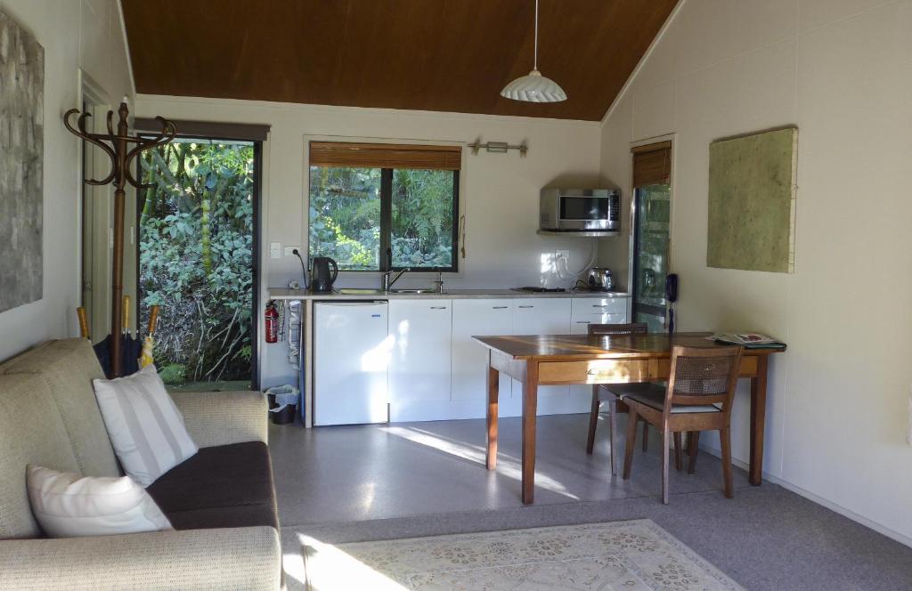 Wharepuke Subtropical Accommodation - Resim 12