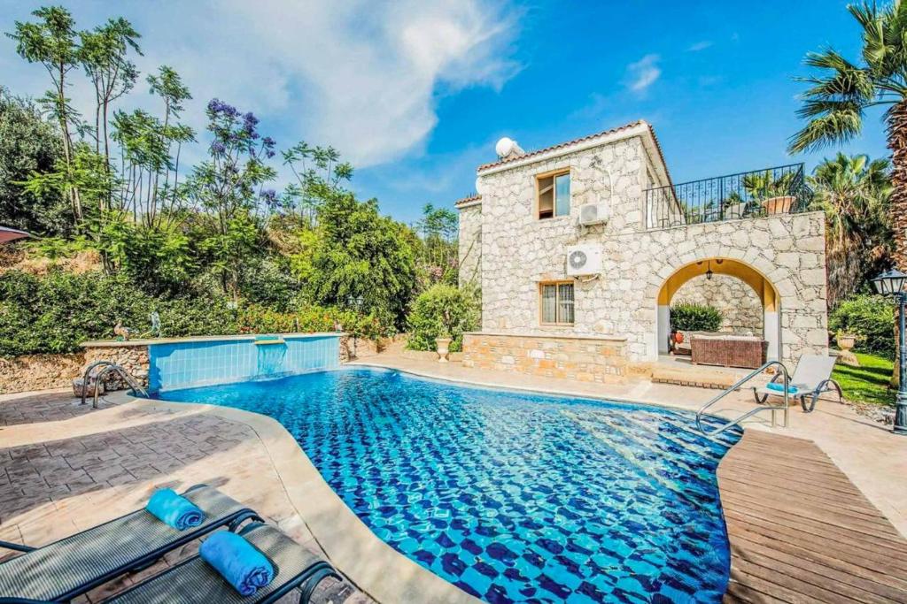 Villa Anna Argaka