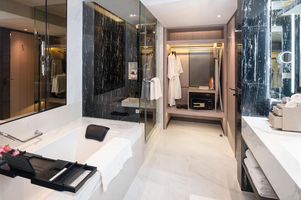 Pathumwan Princess Hotel - SHA Extra Plus Certified - Resim 29