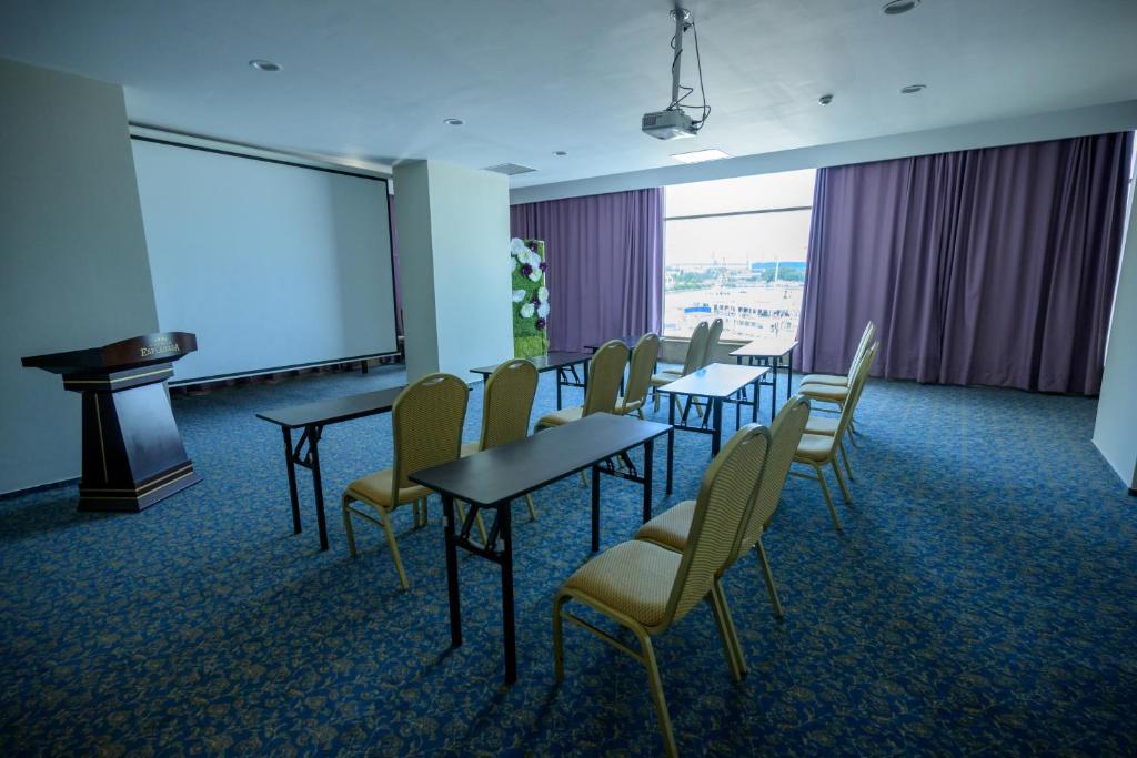 El área de trabajo o centro de convenciones de Hotel Esplanada