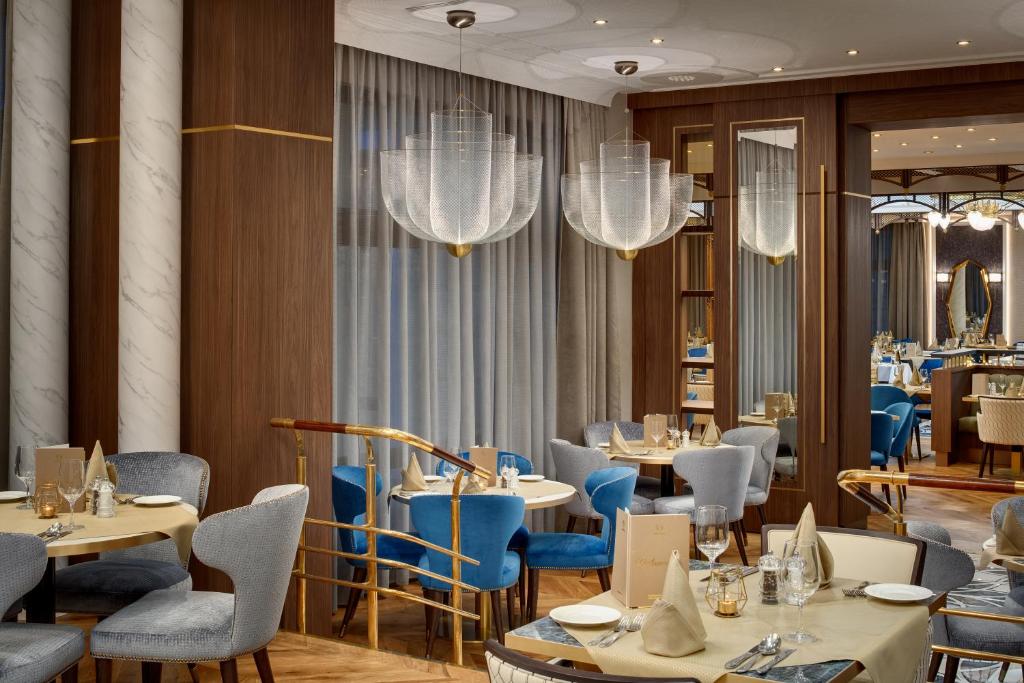 Restaurace v ubytování Ensana Nové Lázně