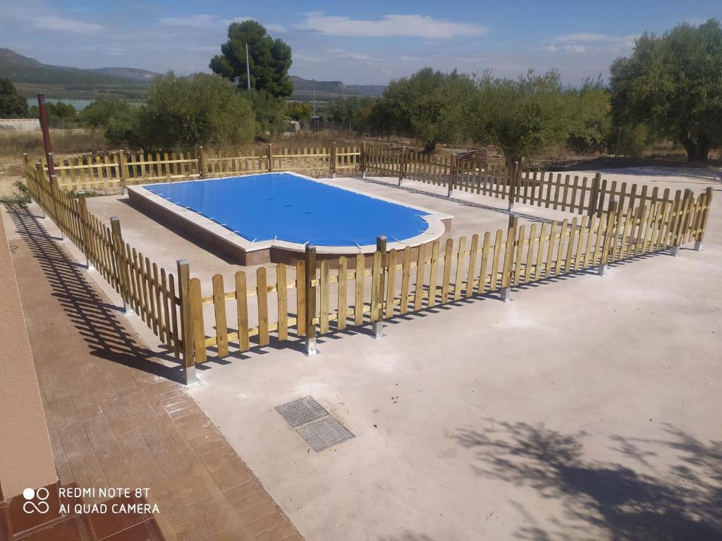 Bazén v ubytování Cortijo Oliveras Moratalla nebo v jeho okolí