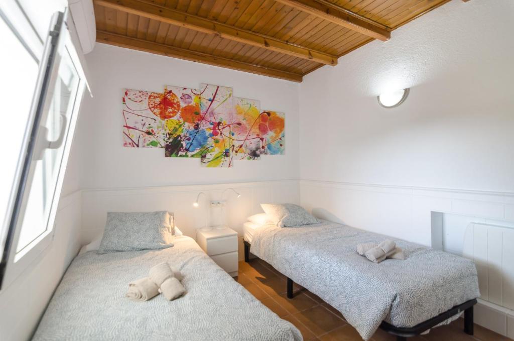 Fotografie z fotogalerie ubytování Villa Luxury piscina y cascada 2 min de la playa v destinaci Lloret de Mar
