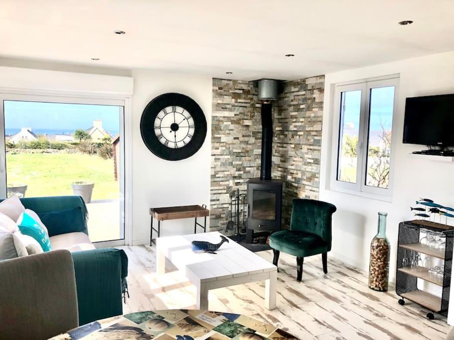 Photo de la galerie de l'établissement Maison LA CALE vue mer à 300 m de la plage, à Plouarzel