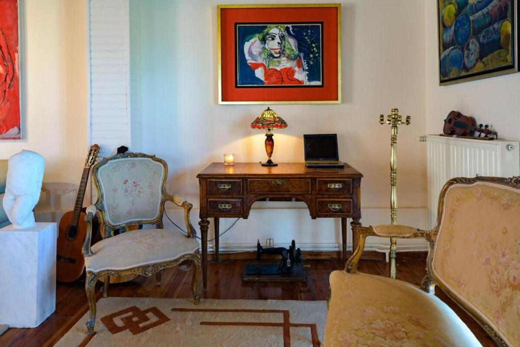 Posezení v ubytování Art Gallery Villa Kefalonia Sea View and Breakfast