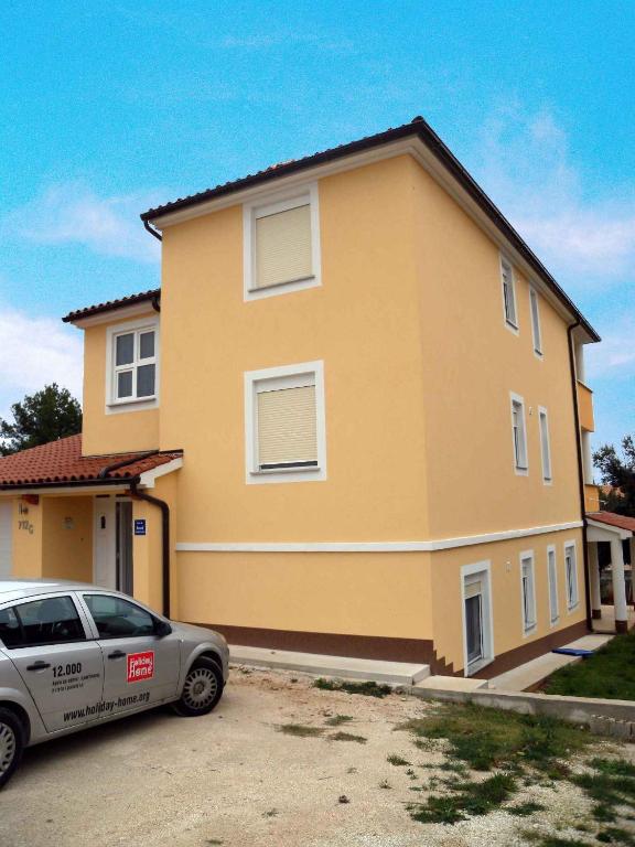 Budova, v ktorej sa apartmán nachádza