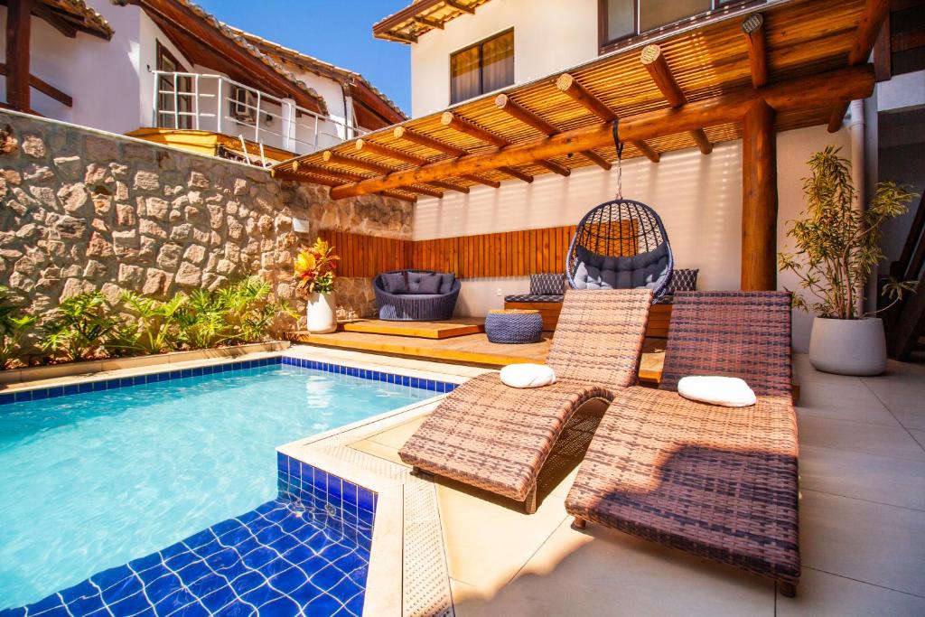 A piscina localizada em Hotel Bem Brasil ou nos arredores