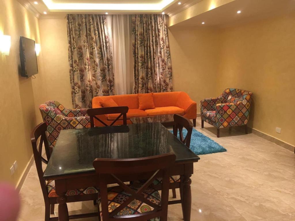 Posezení v ubytování Amwaj Hotel
