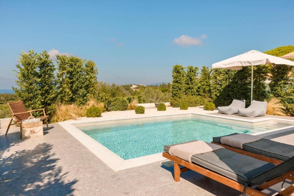 Basen w obiekcie Nirvana - Unalome Villas lub w pobliżu