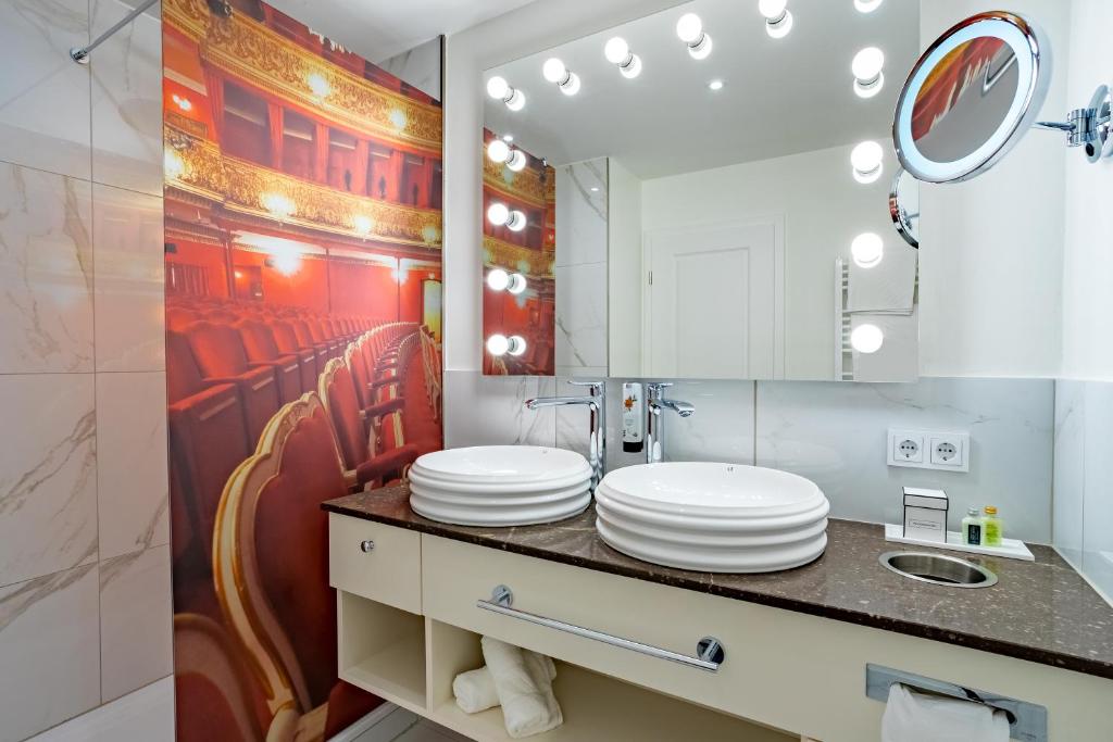 Ένα μπάνιο στο Theaterhotel & Suites Wien